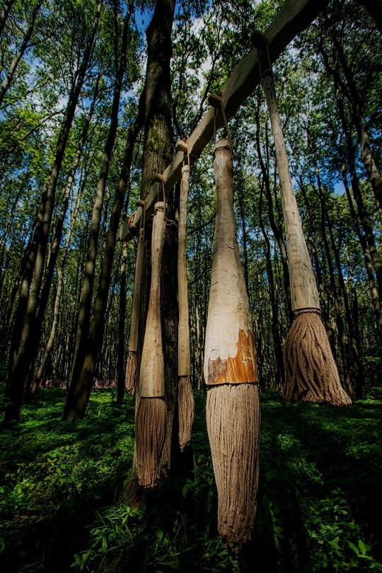 В другом ракурсе.