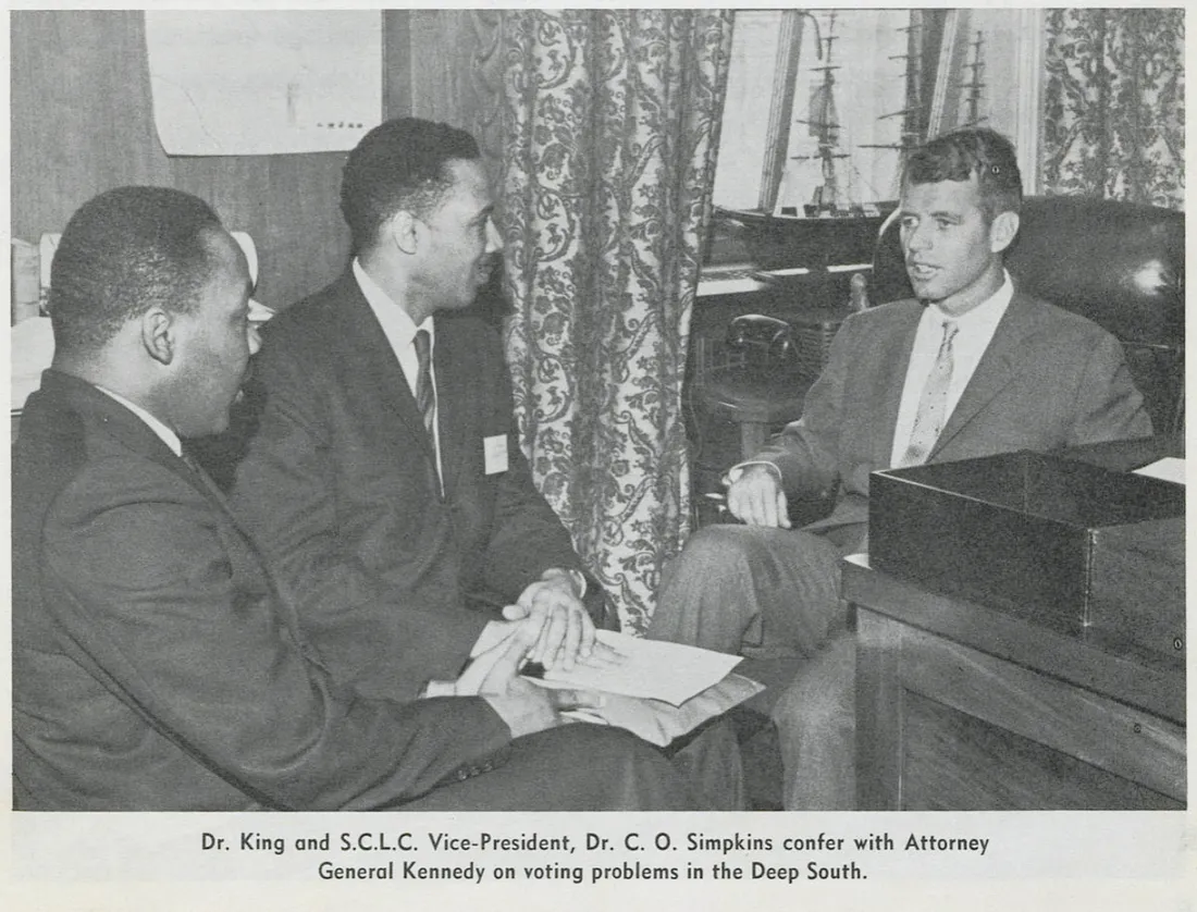 Фотография 1962 года: доктор Кинг и вице-президент SCLC с генеральным прокурором Кеннеди | Смитсоновский институт