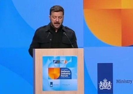    Зеленский в Гааге пожаловался на недостаточное внимание Запада и отсутствие средств на изготовление 8 млн дронов в год