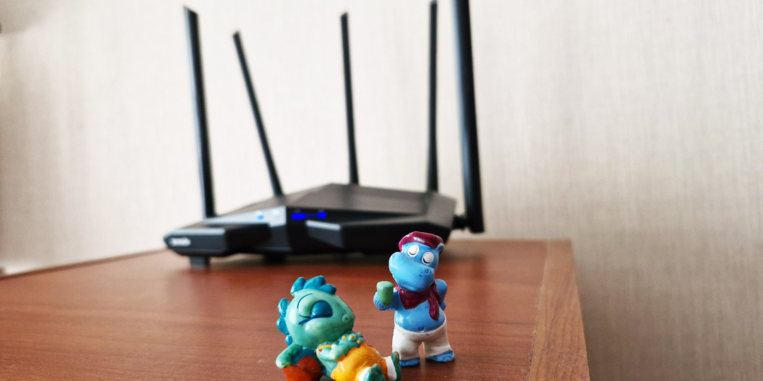 Что бы WI-FI ловил везде, куда вести интернет и где ставить роутер?