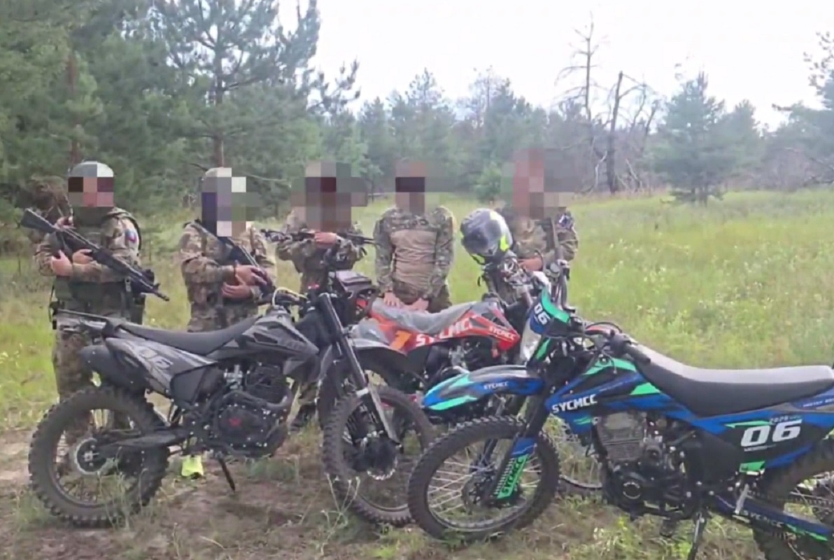    Бойцы-разведчики благодарят нижегородцев за помощь.