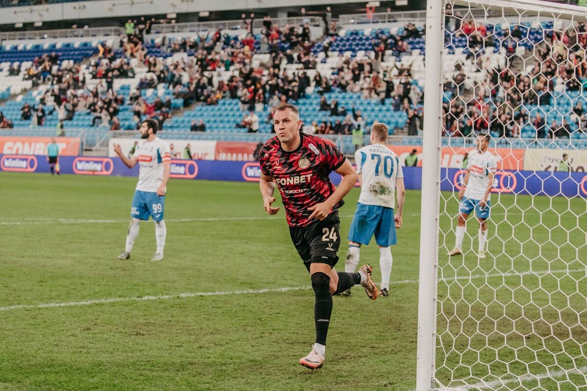 Фото: fcakron.ru