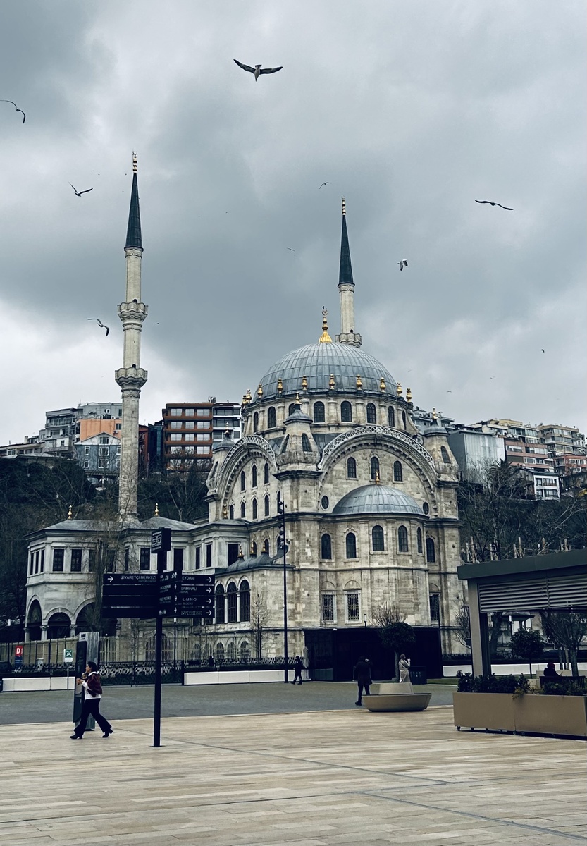  Мечеть Нусретие ( Стамбул, Бейоглу)