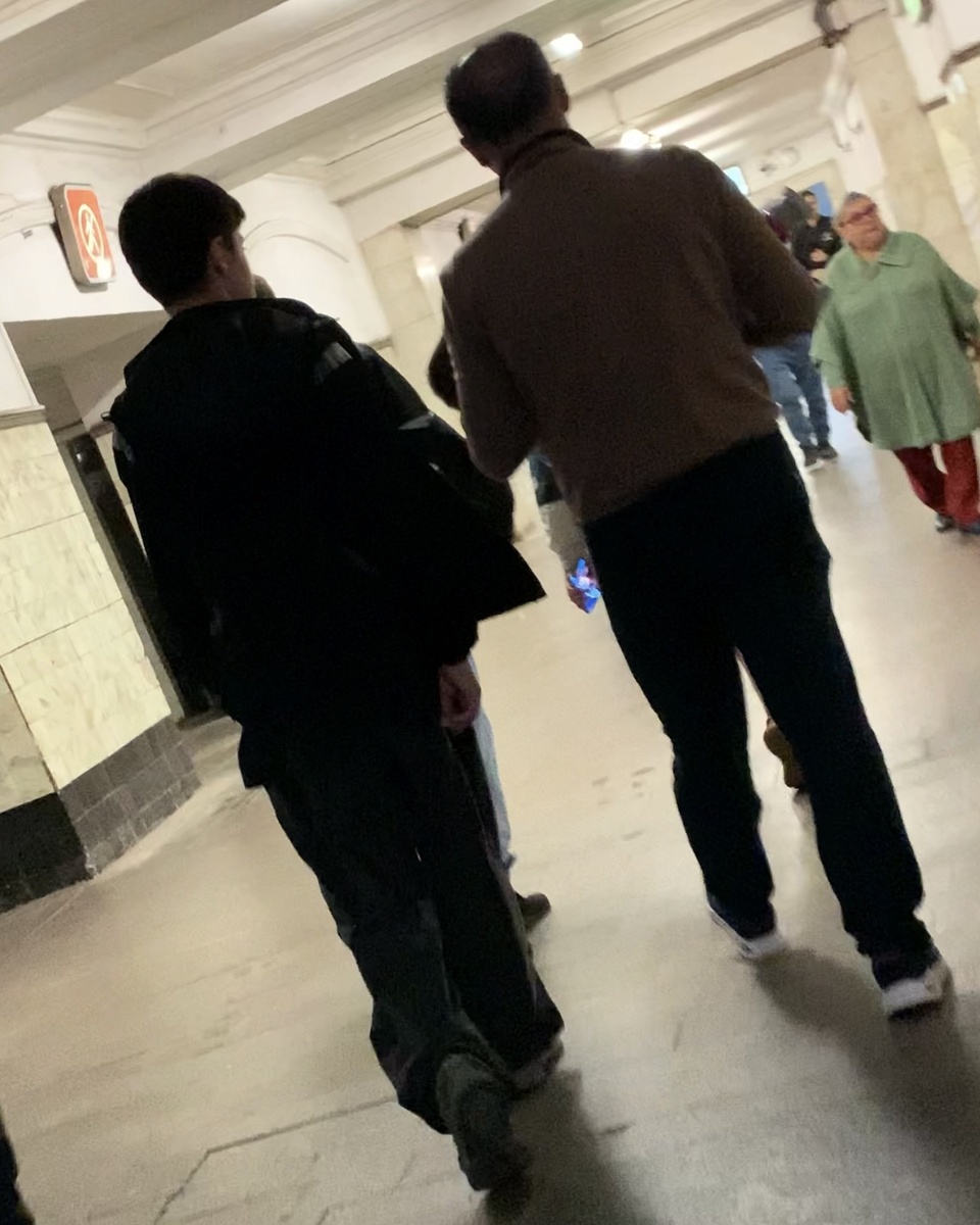 Где-то в переходах столичного метро.