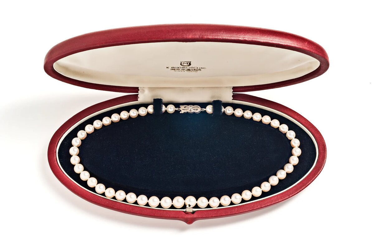 Легендарное колье Мэрлин Монро, архивы Mikimoto, официальный сайт - www.mikimoto.com 