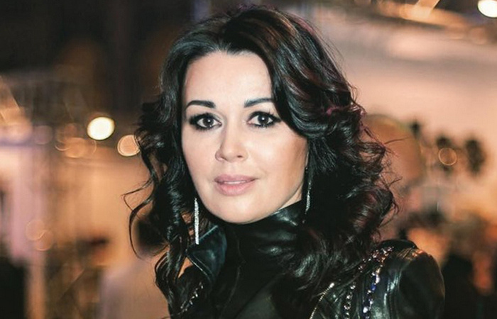 Анастасия Заворотнюк.