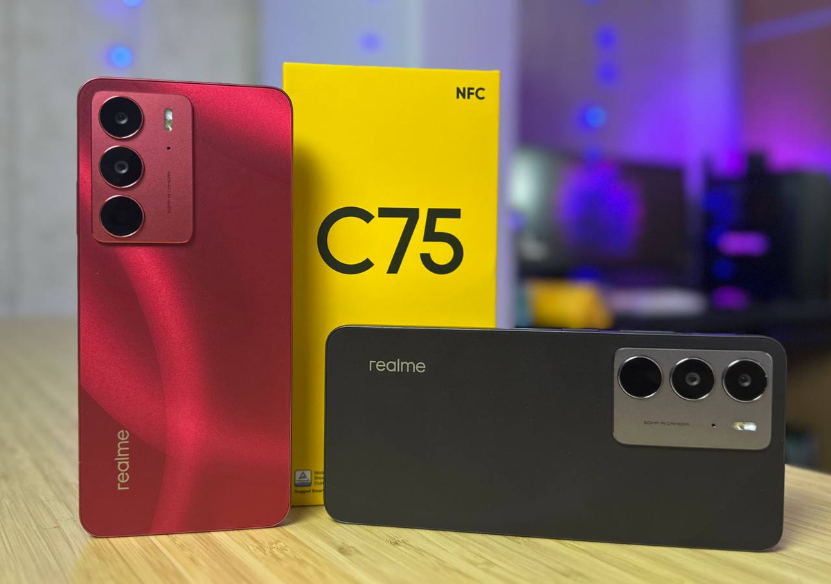 Realme C75 с двух цветах