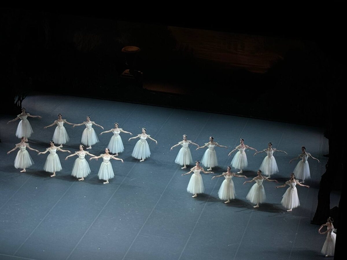 Кордебалет.