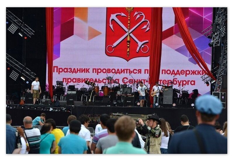 Сразу видно, что культурная столица России - две ошибки в одном предложении.