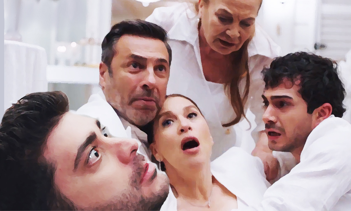 Коллаж из кадров финала 3 сезона сделан автором