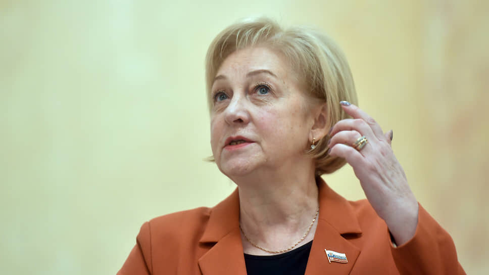 Заместитель руководителя фракции «Яблоко» в ЗакСе Ольга Штанникова .📷Фото: Александр Коряков / Коммерсантъ