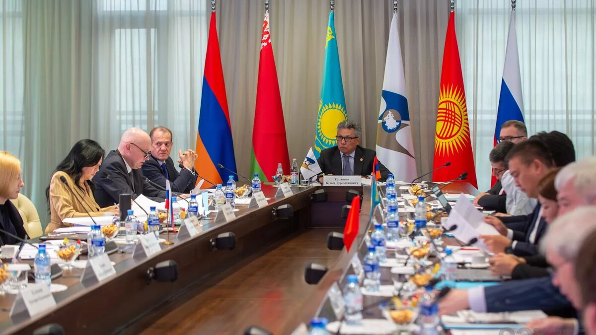 © Photo : Пресс-служба ЕЭК