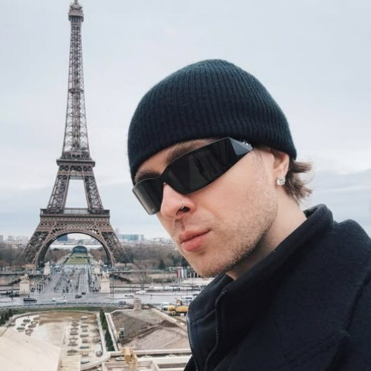     Сегодня родились Егор Крид и Тимур Бекмамбетов