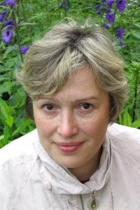 Это я, правда немного позже - уже без косы, значит, уже дочка появилась, и времени на себя не стало