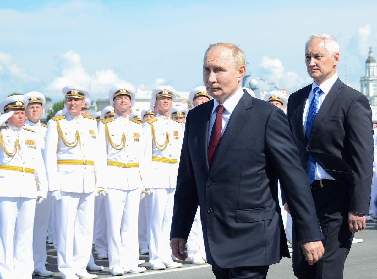 Военный флот защищает интересы России по поручению президента.  Фото: Фото: ФедералПресс / Татьяна Буторина