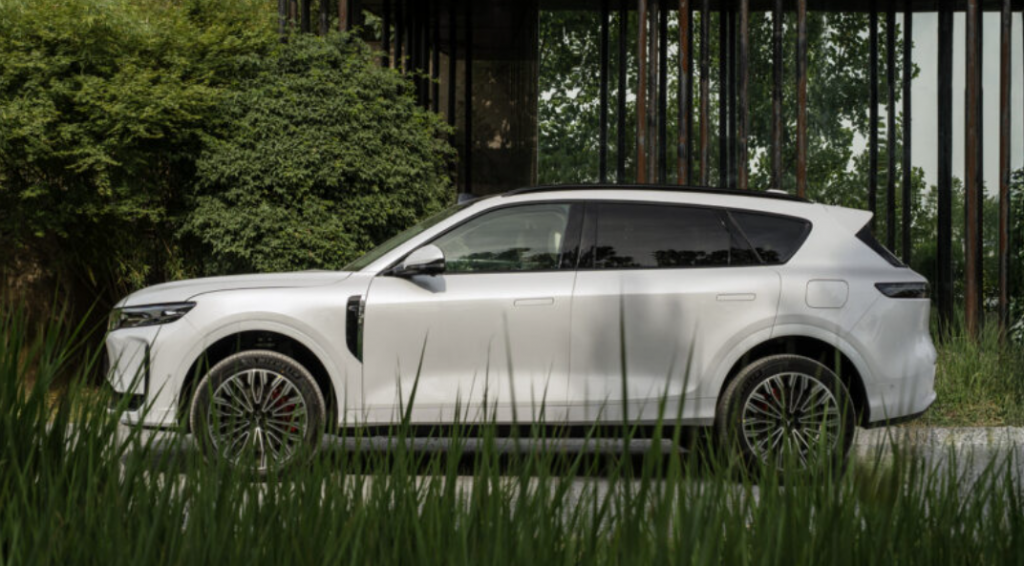 Voyah Free+: много нового - у хорошо знакомого премиального кроссовера!