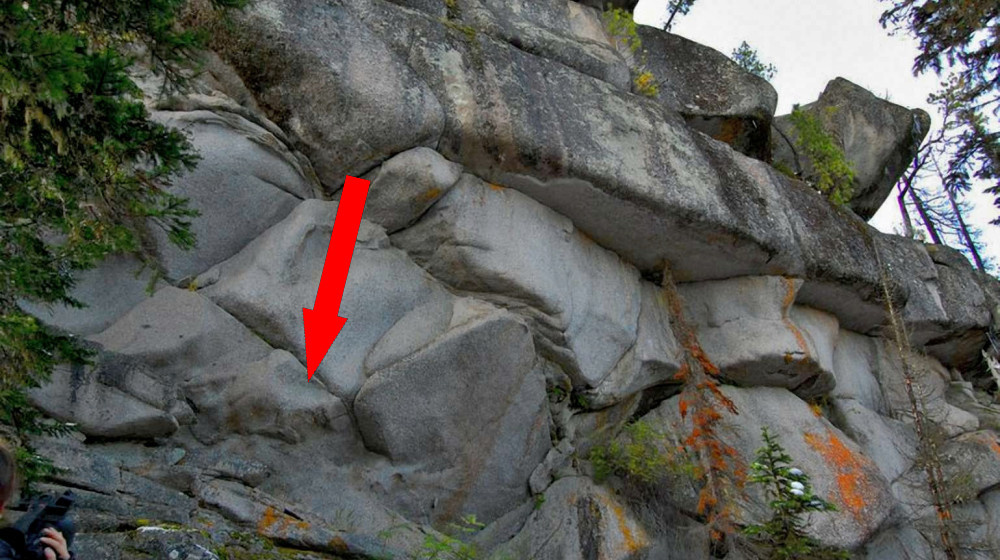    Тайна Байкальских каменных стен природа или древние строители