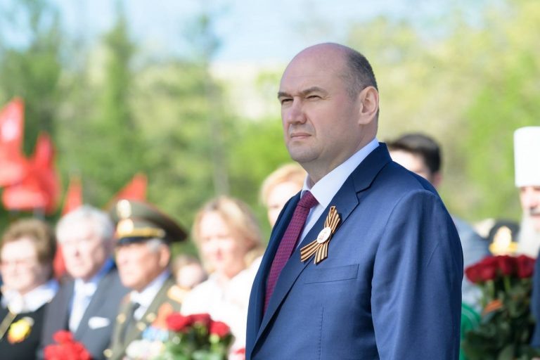    Сегодня Евгения Солнцева готовы поддержать на выборах губернатора более половины оренбуржцев Юрий Мещанинов