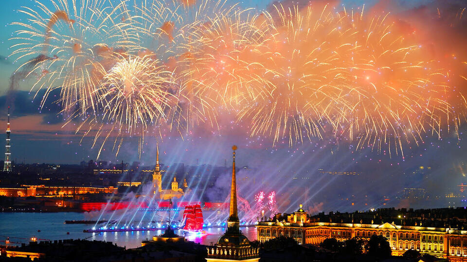     Ожившая сказка: чем удивят выпускников на "Алых парусах – 2025" Пресс-служба Пятого канала