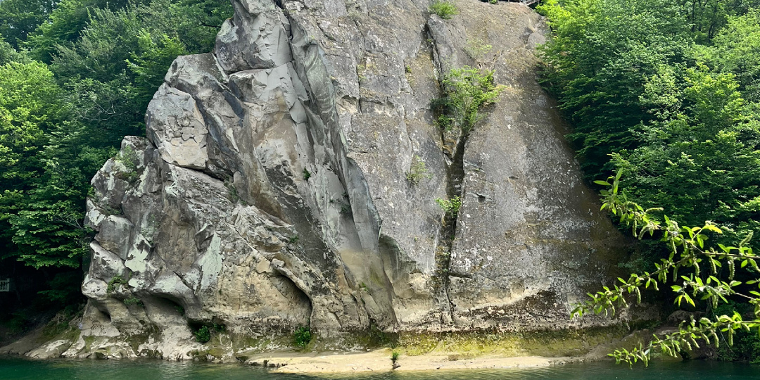 За сколько можно приобрести квартиру на царском курорте