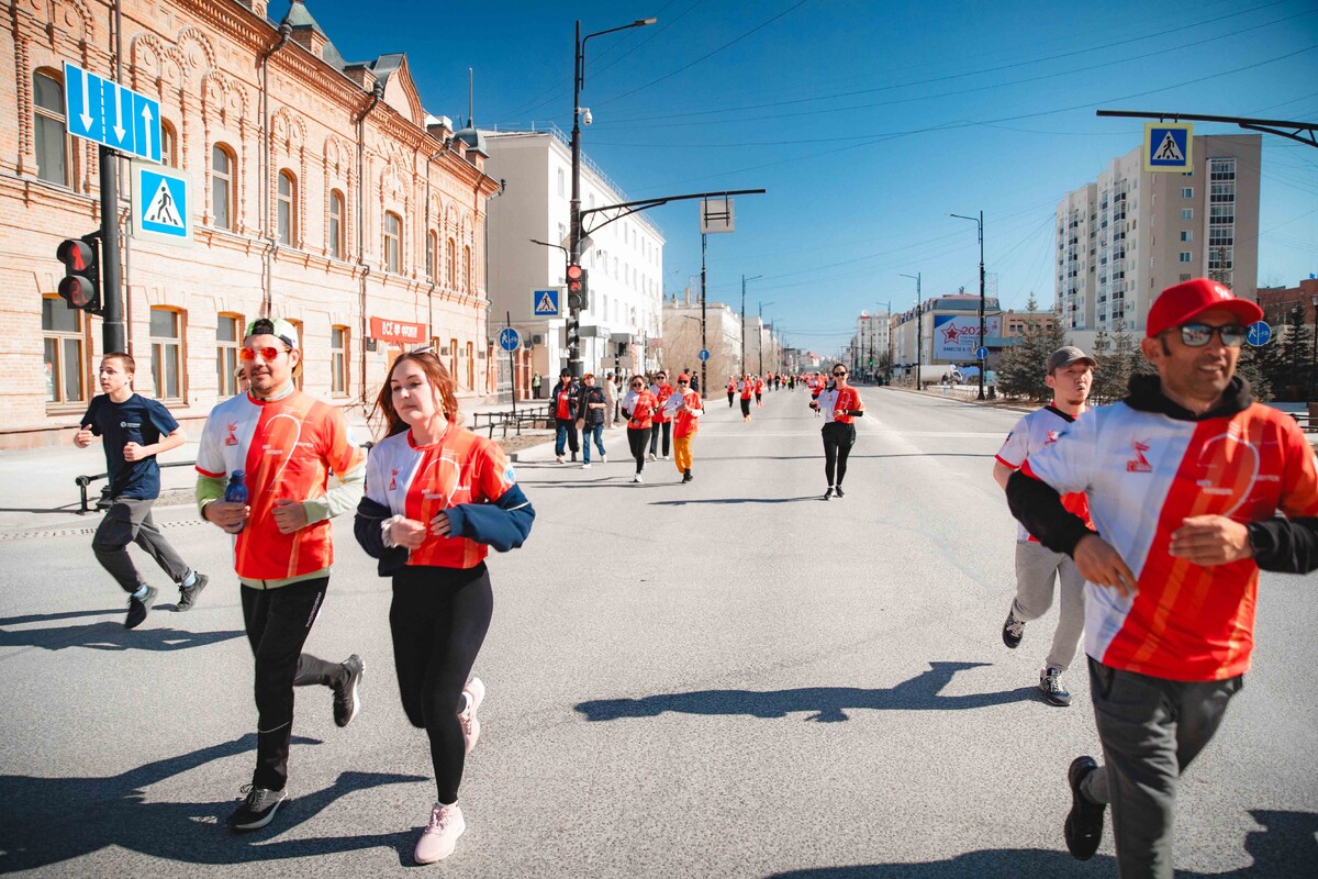    Более тысячи человек из 18 регионов РФ пробежали в Липецке «Забег Победы» забегпобеды.рф
