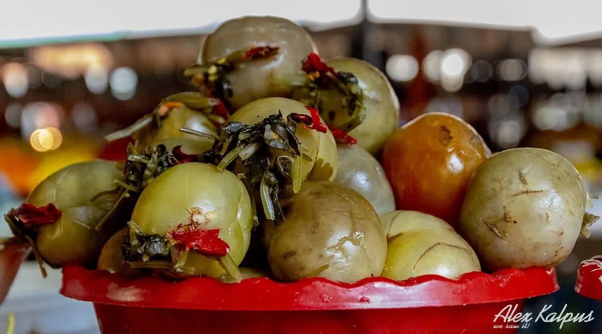 Фаршированные зеленые помидоры по грузински