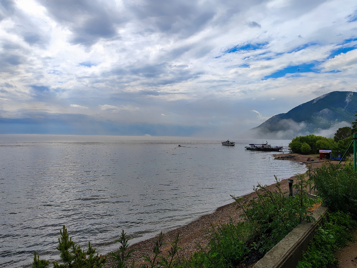 Впереди приметы цивилизации