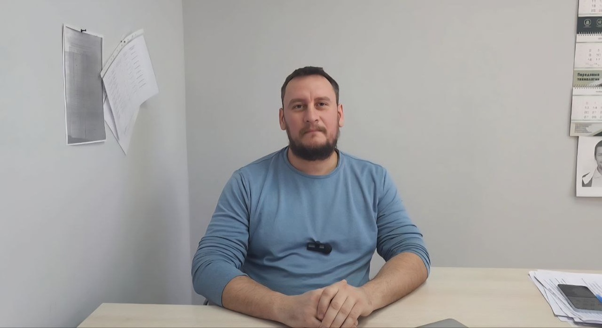 Ламухин Олег Владимирович, начальником отдела продаж ООО "Полимеризделия"