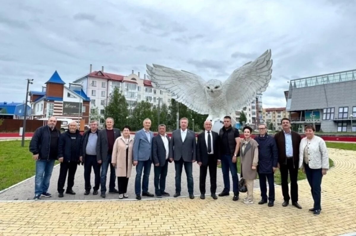    Участники посетили объекты инфраструктуры Белоярского района.