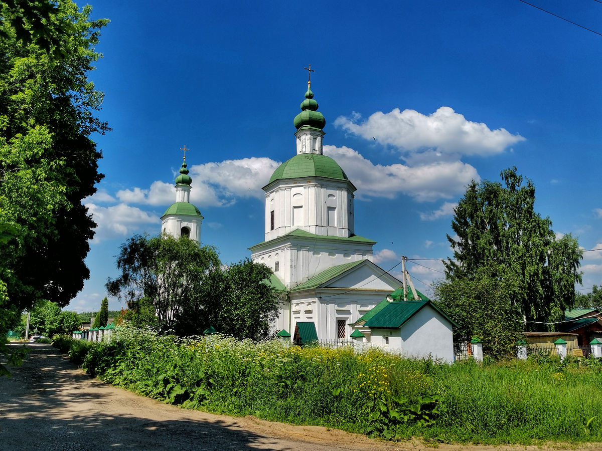 Молоди, церковь Воскресения Христова