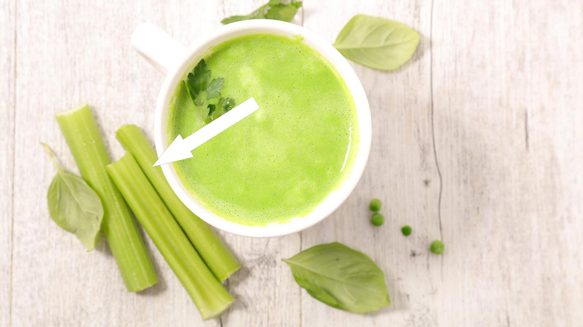    Этот детокс-суп из сельдерея и яблок выведет токсины за 3 дня