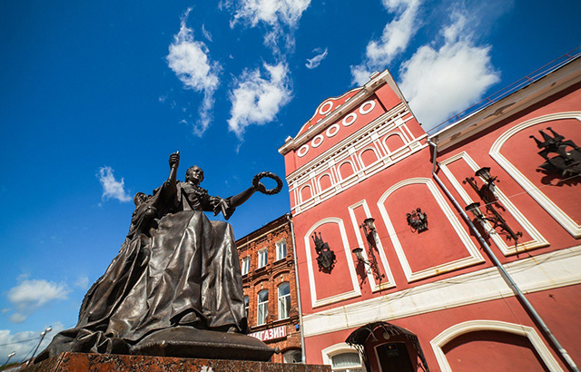 В Вышнем Волочке построят «Домик Петра I» и подсветят старинные здания