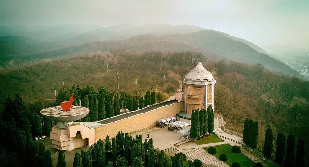 Кабардино-Балкария: ресторан-легенда на склоне горы