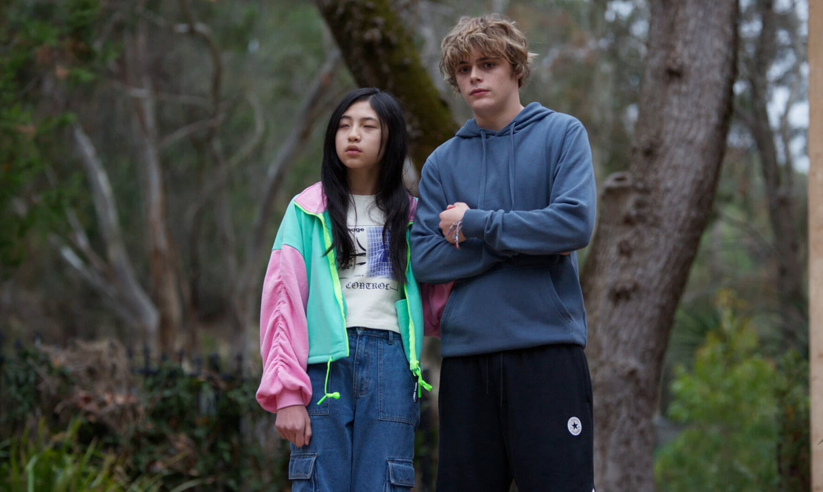 Энди и Пайпер, попавшие под опеку Лоры