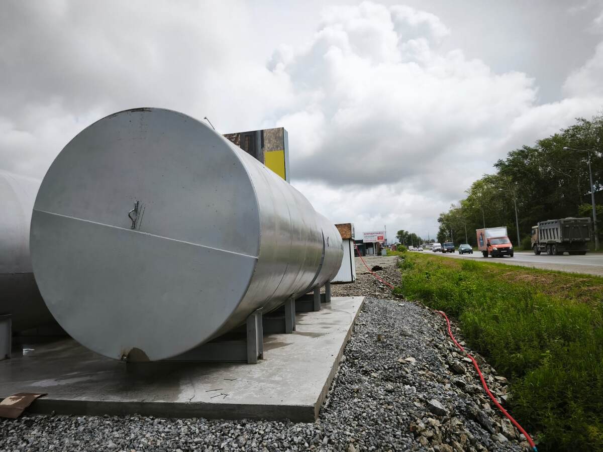 Зачищенные резервуары АЗС Caravan в Горном Щите