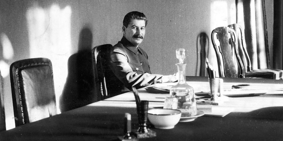 Когда молчание было сильнее слов: как Сталин работал в Кремле