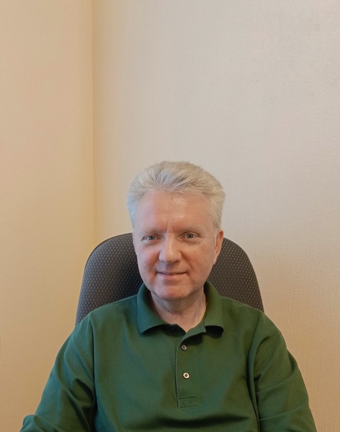 Специалист по физиотерапии Дмитрий Руденок