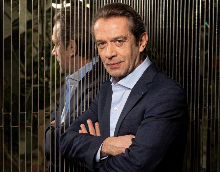                                                                         Владимир Машков