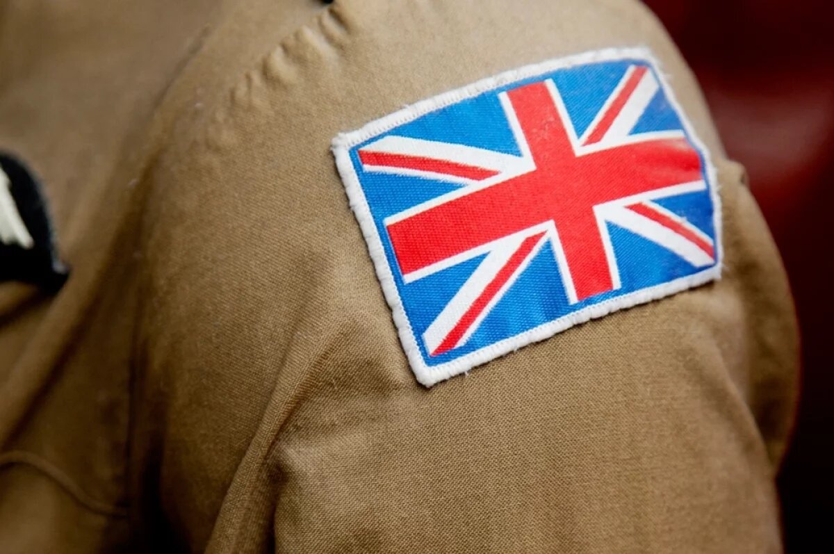    «Учат британцы».