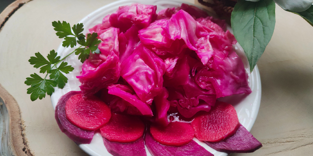 "Розовая" маринованная капуста