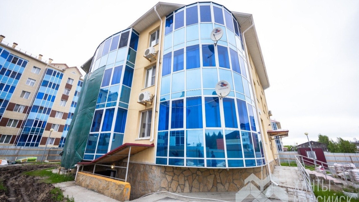    В Ханты-Мансийске продолжают восстанавливать дом, пострадавший от взрыва