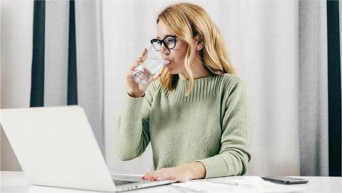 Бытует мнение, что одной из причин рака мочевого пузыря может быть недостаточное потребление жидкости