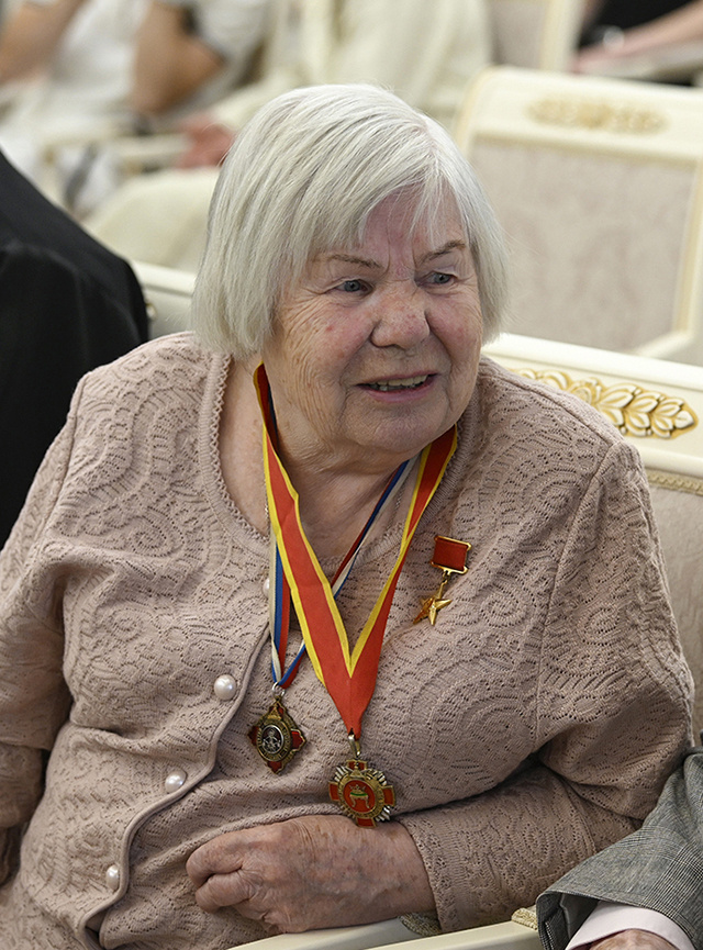 Сегодня в Твери отмечает день рождения Герой Соцтруда Любовь Парфенова