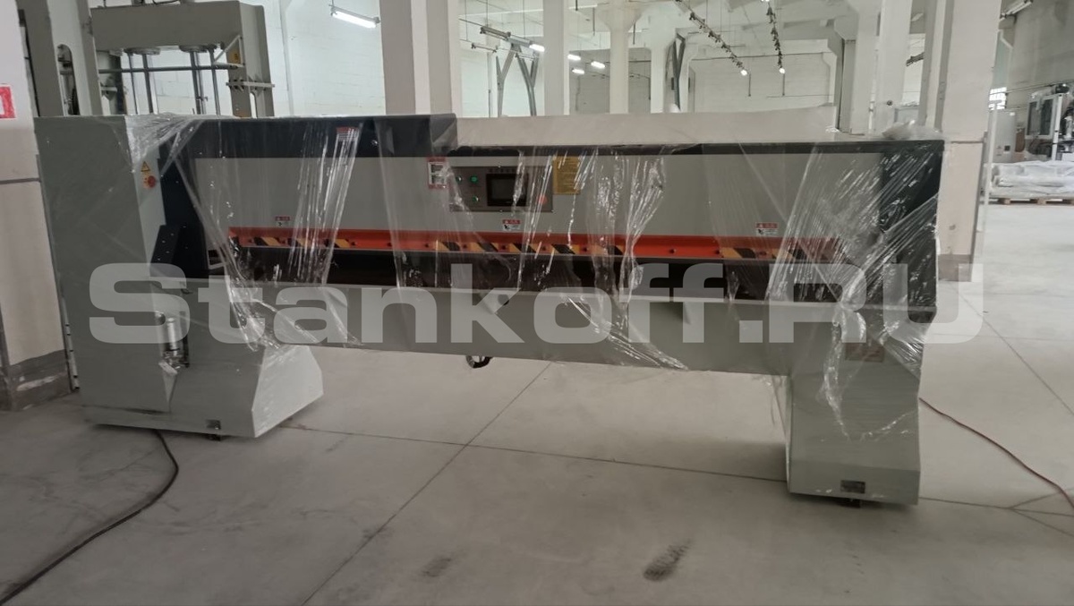  Гидравлическая гильотина для шпона MD310

