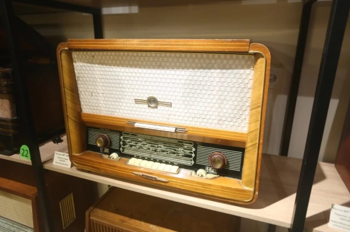    Радиостанция «Судного дня» передала 18 сообщений за шесть часов