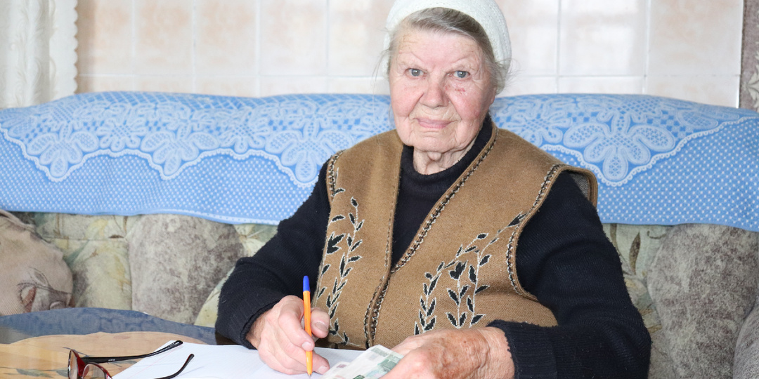 Знает цену деньгам и ни на что не жалуется