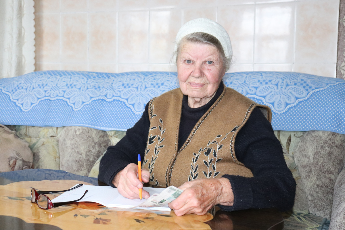 Лидия Бундина контролирует свои доходы и расходы.