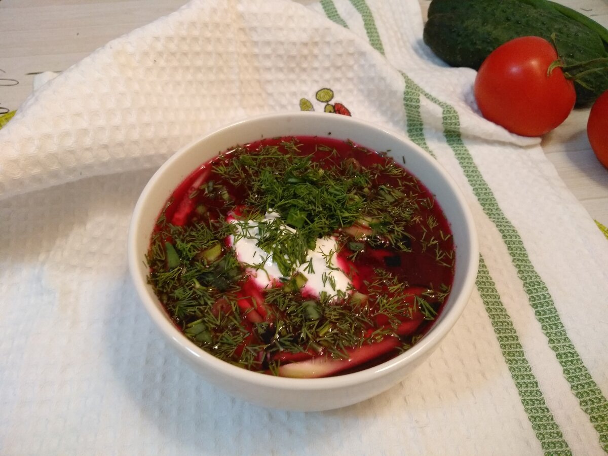    Холодный борщ с клубникой взорвал мои кулинарные представления