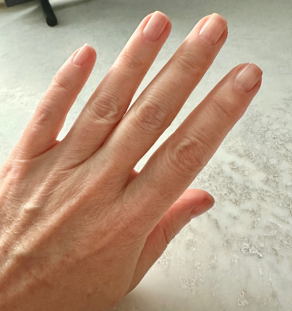 Маникюр. Перестала уже давно красить ногти. Так больше нравится. Пока.