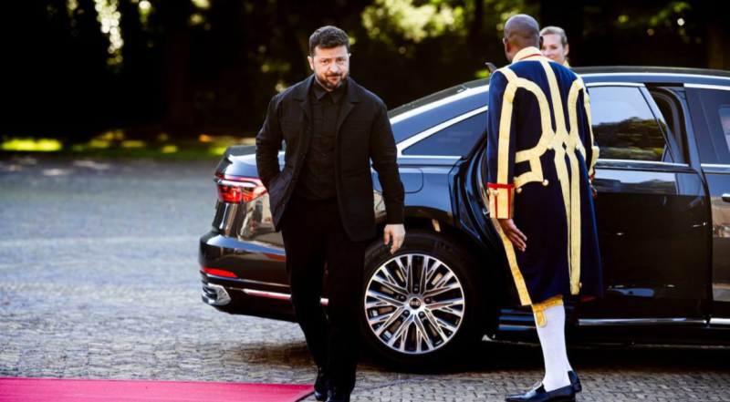    Зеленский в Гааге. Скриншот: телеграм-канал "Лобушкин"